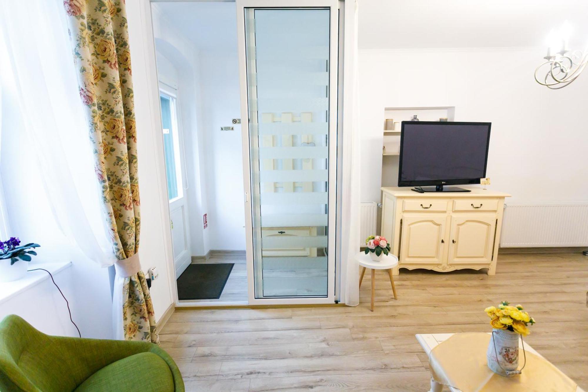 Gong Apartments Sibiu Ngoại thất bức ảnh